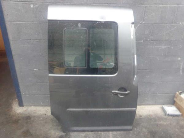 PORTE LATERAL DROITE VW CADDY 2015+ FAMILIALE VITRE - Vue 1